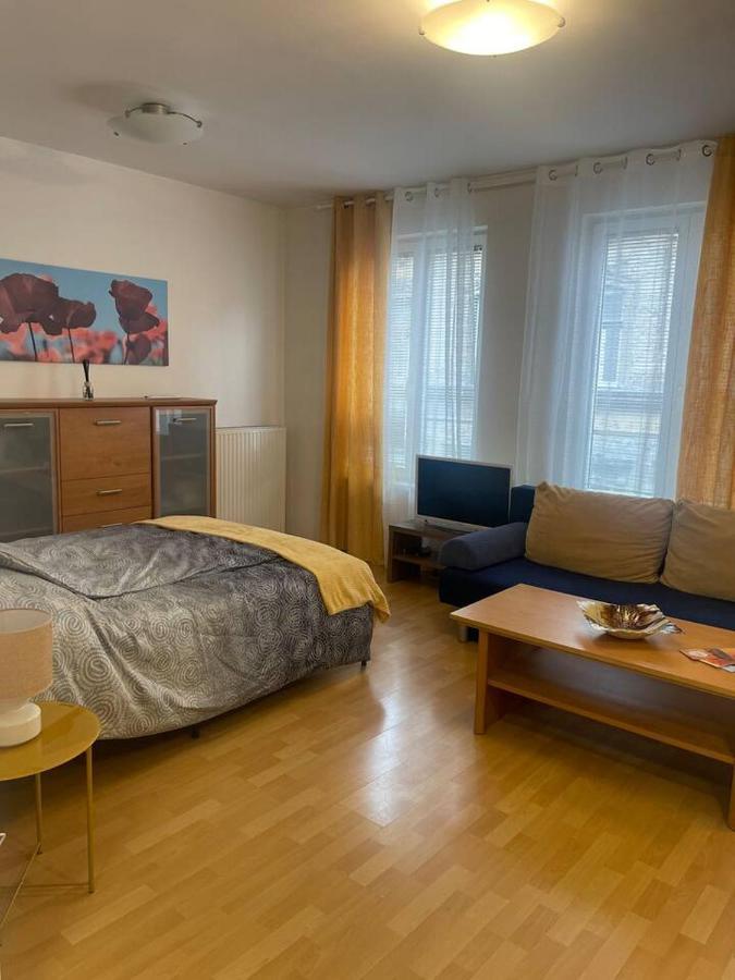 Central Studio Close To Andrassy Avenue For 4 Persons Budapest Exteriör bild
