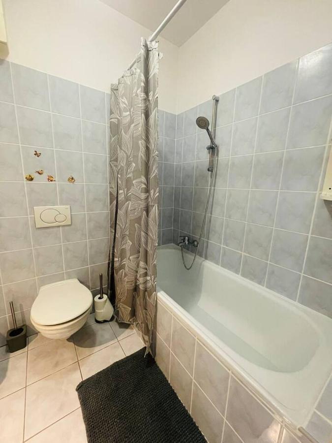 Central Studio Close To Andrassy Avenue For 4 Persons Budapest Exteriör bild